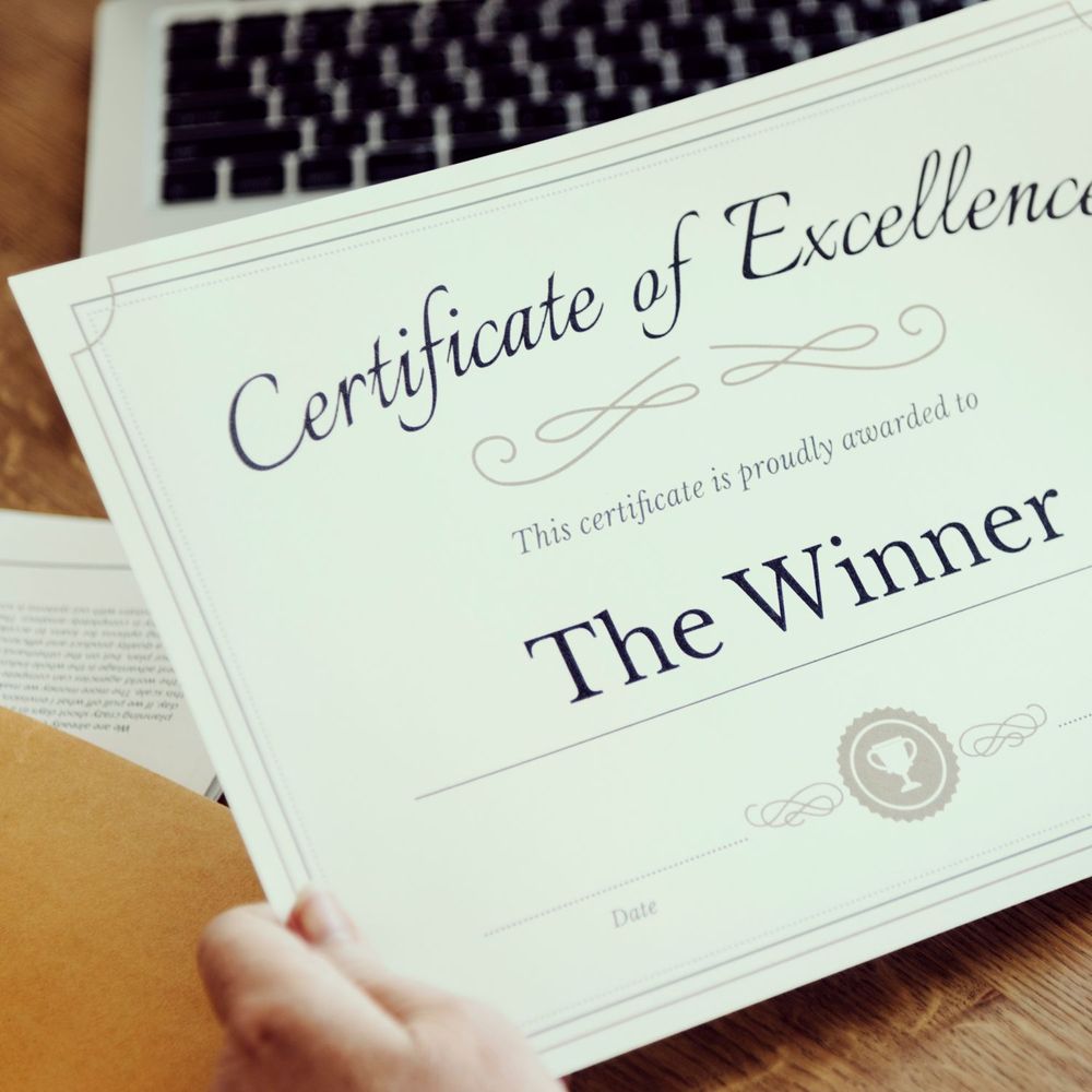 https://d2tkm9c930mel.cloudfront.net/print2go/images/product/certificate.jpg